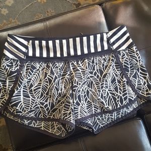 LULULEMOM shorts